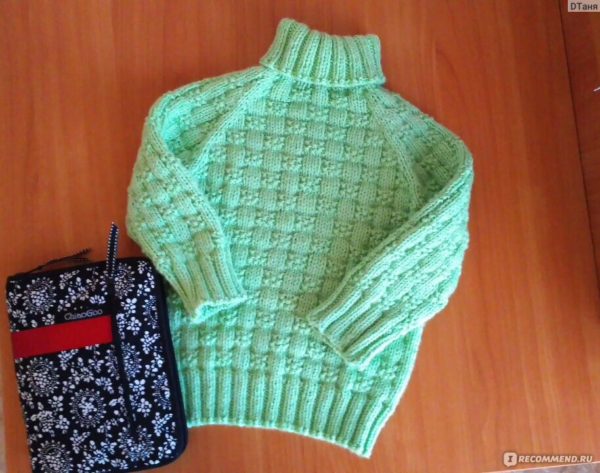 свитер их пряжи Baby Wool ALIZE(Бэйби вул Ализе)
